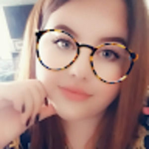 Meet your Posher, Danika